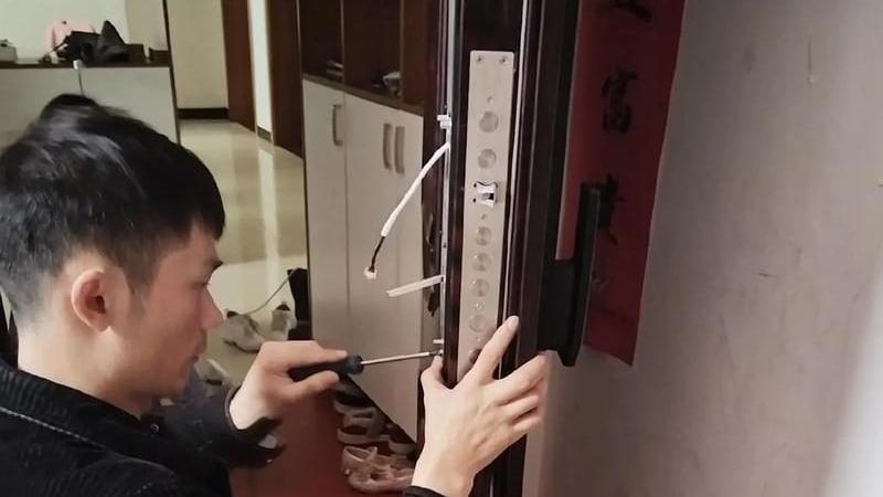 指纹锁怎么选?家用智能门锁选购指南