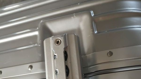 来银川旅游客户 行李箱密码乱了 打不开